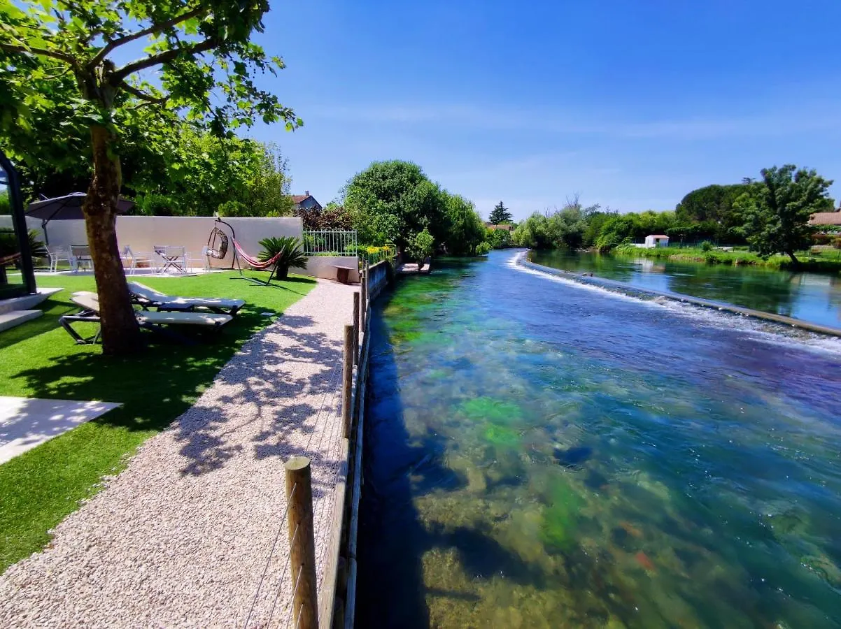 Vakantiehuis Au Murmure De La Sorgue LʼIsle-sur-la-Sorgue
